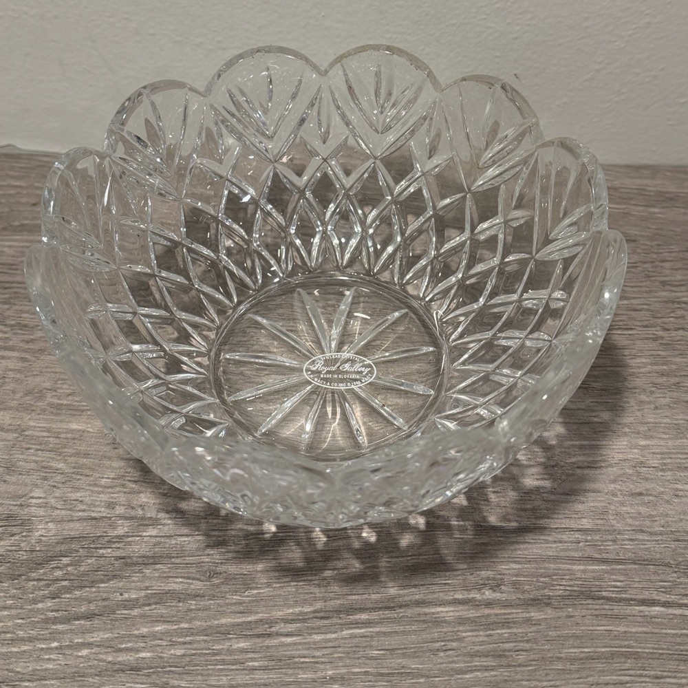 Royal Gallery 24% Lead Crystal Clear Bowl